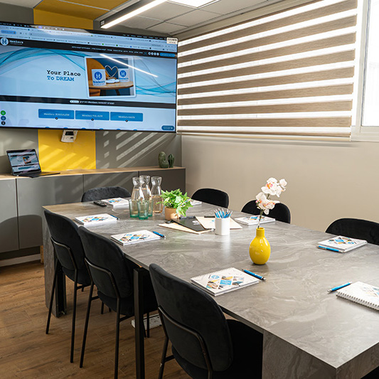 חדר סדנאות או חדר ישיבות להשכרה בתל אביב לפי שעה